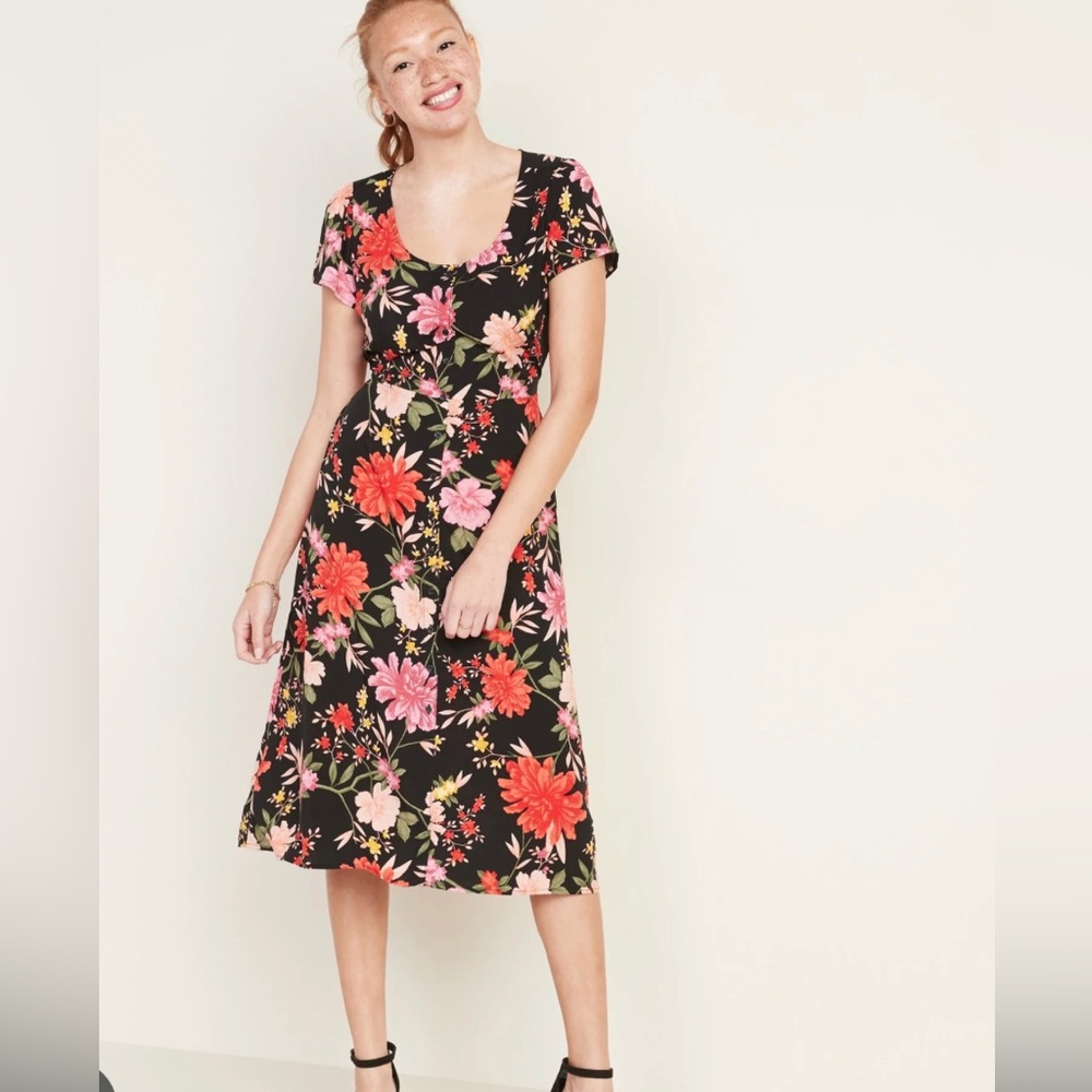 Old Navy Flower Fit And Floor Long Dress